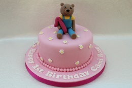 petit ours brun birthday cake